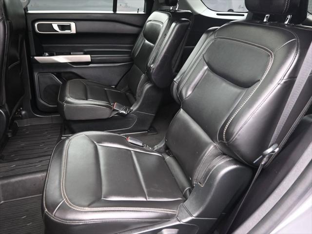 Photo of 2022 Carbonized Gray Metallic Ford Explorer