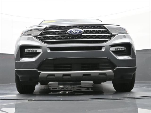 Photo of 2022 Carbonized Gray Metallic Ford Explorer