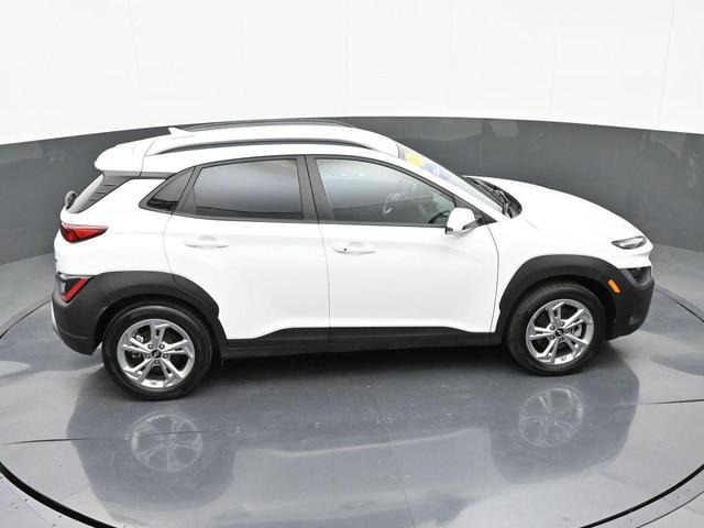 Photo of 2023 Lunar White Hyundai KONA