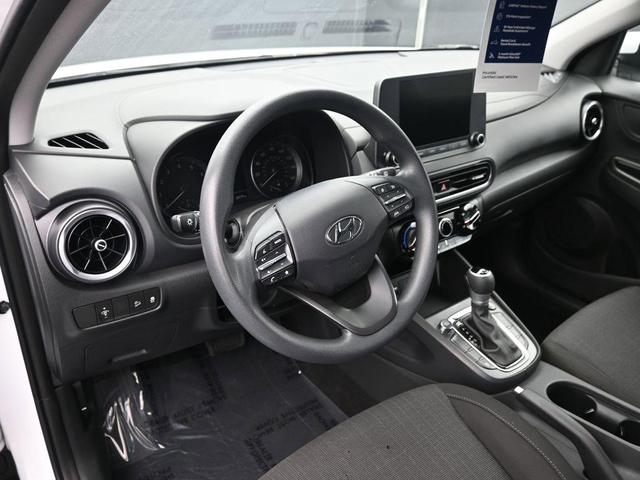Photo of 2023 Lunar White Hyundai KONA