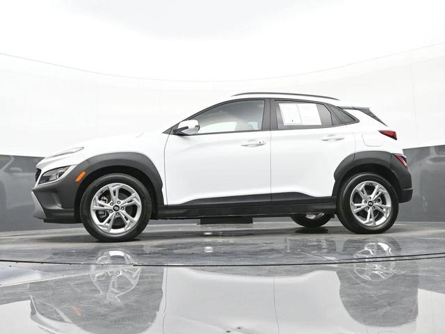 Photo of 2023 Lunar White Hyundai KONA