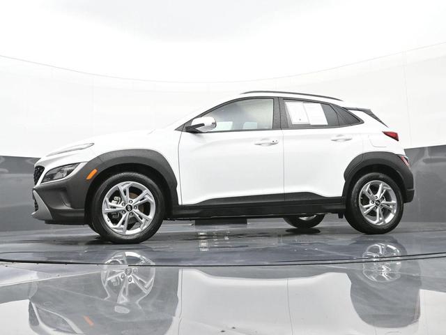 Photo of 2023 Lunar White Hyundai KONA