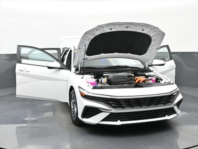 Photo of 2025 Serenity White Hyundai ELANTRA HEV