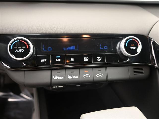 Photo of 2025 Serenity White Hyundai ELANTRA HEV