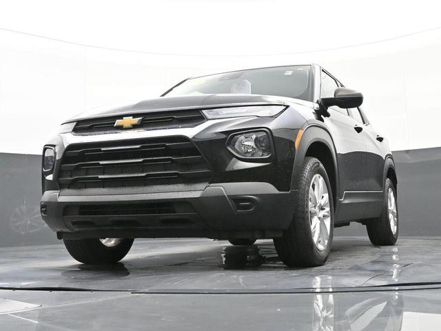 Photo of 2021 Mosaic Black Metallic Chevrolet Trailblazer