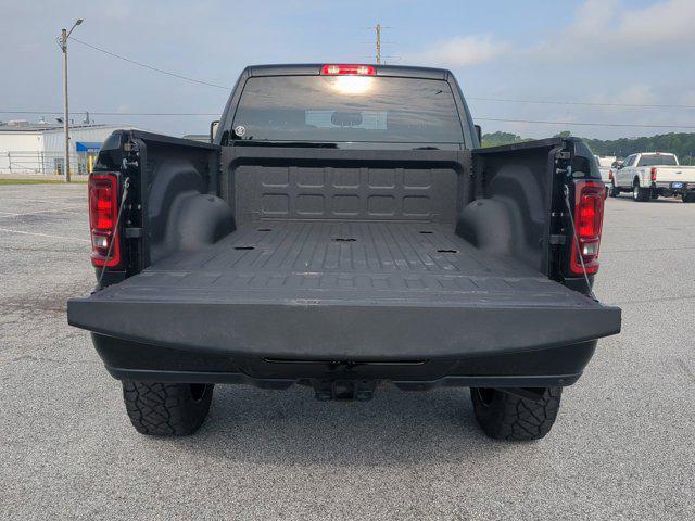Photo of 2025 Diamond Black Crystal Pearlcoat RAM 2500