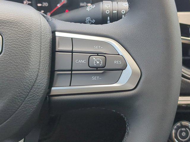 Photo of 2025 Diamond Black Crystal Pearlcoat Jeep Compass