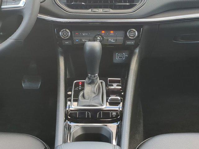 Photo of 2025 Diamond Black Crystal Pearlcoat Jeep Compass