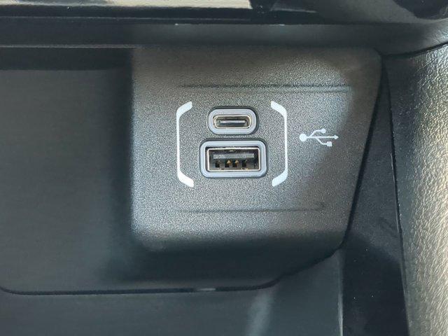 Photo of 2025 Diamond Black Crystal Pearlcoat Jeep Compass