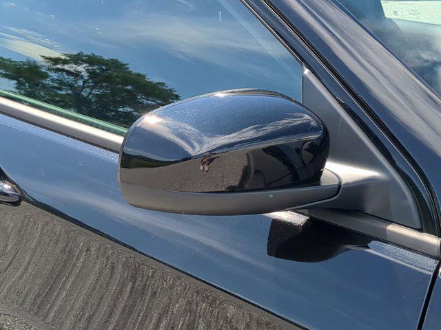 Photo of 2025 Diamond Black Crystal Pearlcoat Jeep Compass