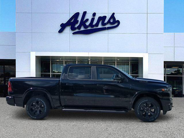 Photo of 2025 Diamond Black Crystal Pearlcoat RAM 1500
