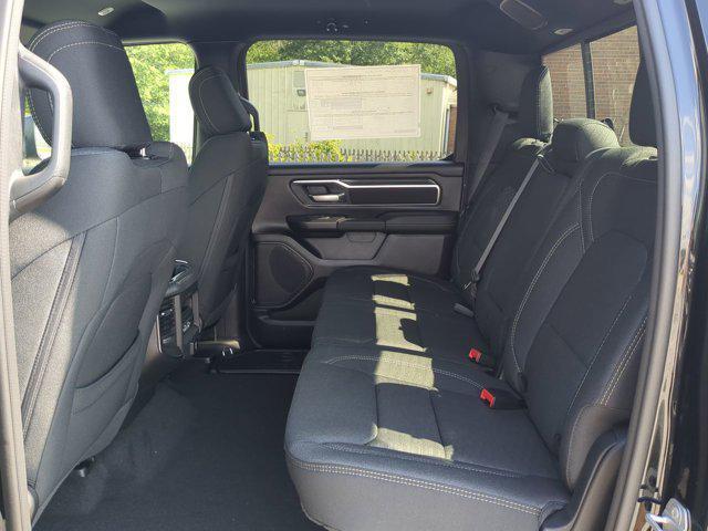 Photo of 2025 Diamond Black Crystal Pearlcoat RAM 1500