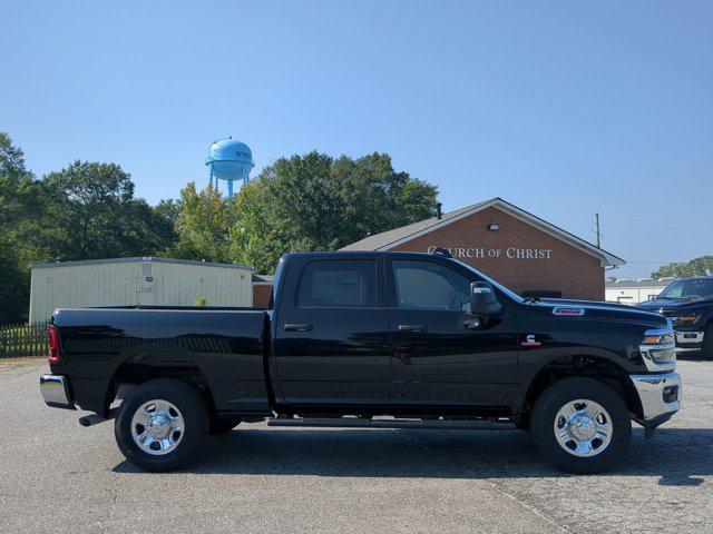 Photo of 2026 Diamond Black Crystal Pearlcoat RAM 2500