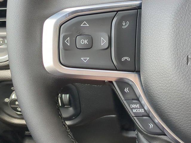 Photo of 2025 Granite Crystal Metallic Clearcoat RAM 1500