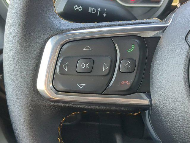 Photo of 2025 Bright White Clearcoat Jeep Wrangler