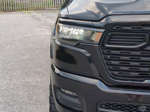 Photo of 2025 Diamond Black Crystal Pearlcoat RAM 1500