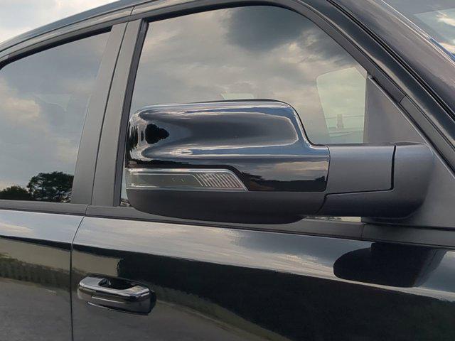 Photo of 2025 Diamond Black Crystal Pearlcoat RAM 1500