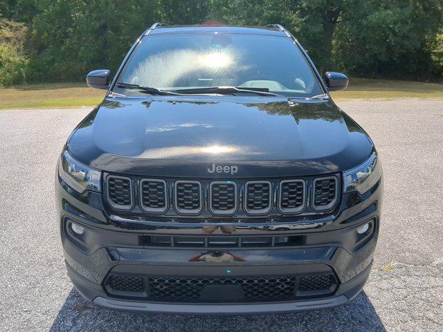 Photo of 2025 Diamond Black Crystal Pearlcoat Jeep Compass