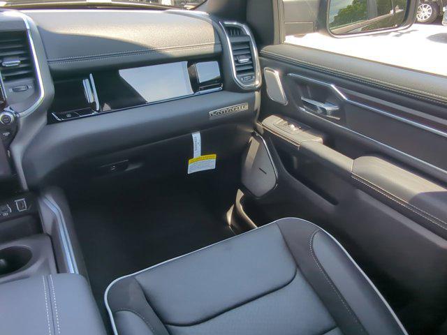 Photo of 2026 Diamond Black Crystal Pearlcoat RAM 1500
