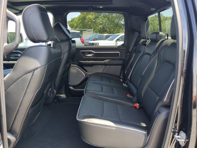 Photo of 2026 Diamond Black Crystal Pearlcoat RAM 1500