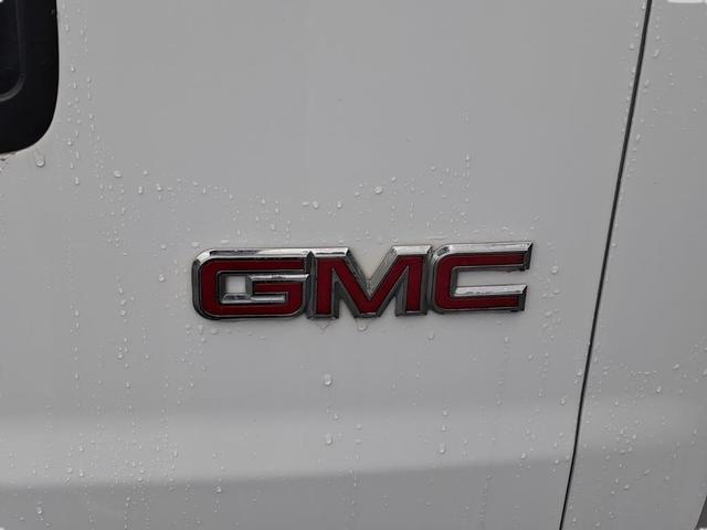 Photo of 2024 Summit White GMC Savana 3500