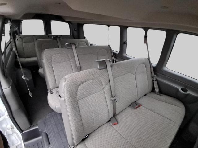 Photo of 2024 Summit White GMC Savana 3500