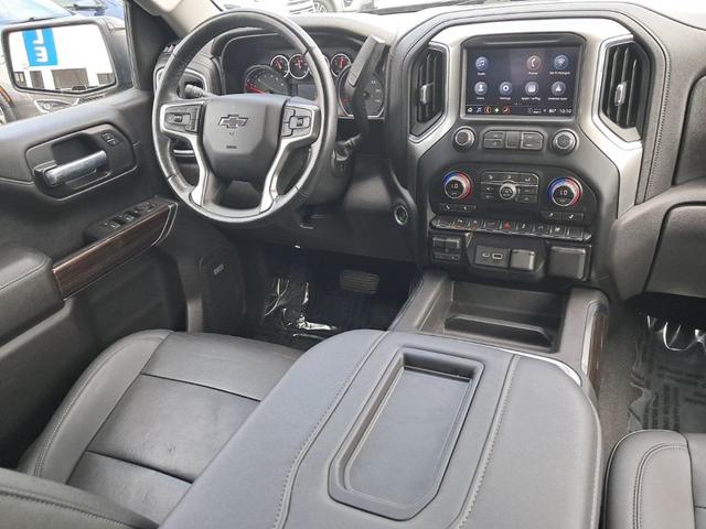 Photo of 2021 Black Chevrolet Silverado 1500