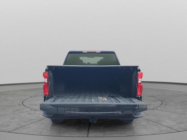 Photo of 2021 Black Chevrolet Silverado 1500