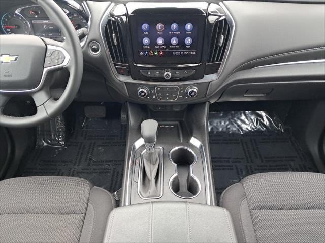 Photo of 2023 Mosaic Black Metallic Chevrolet Traverse