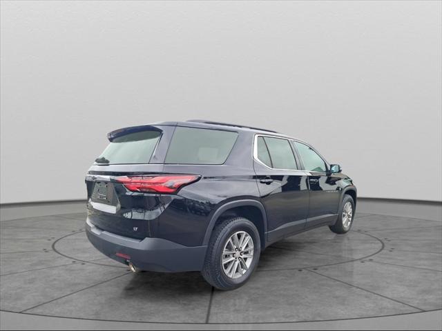 Photo of 2023 Mosaic Black Metallic Chevrolet Traverse