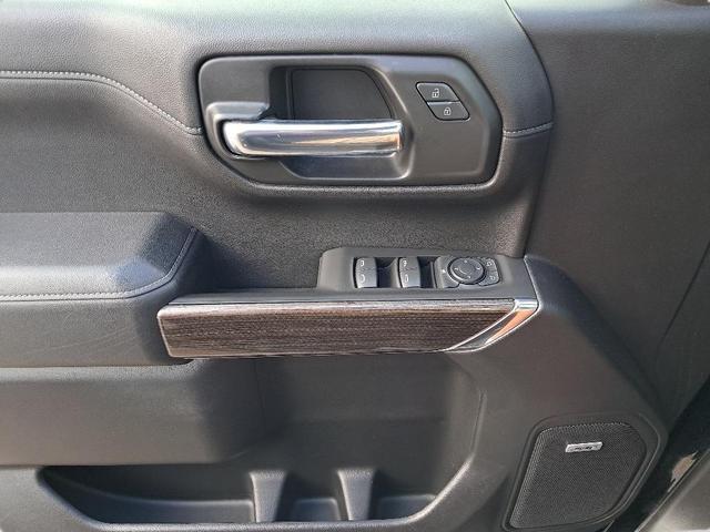 Photo of 2020 Black Chevrolet Silverado 1500