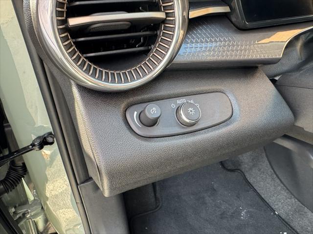 Photo of 2025 Cacti Green Chevrolet Trax