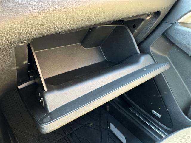 Photo of 2022 Mosaic Black Metallic Chevrolet Equinox