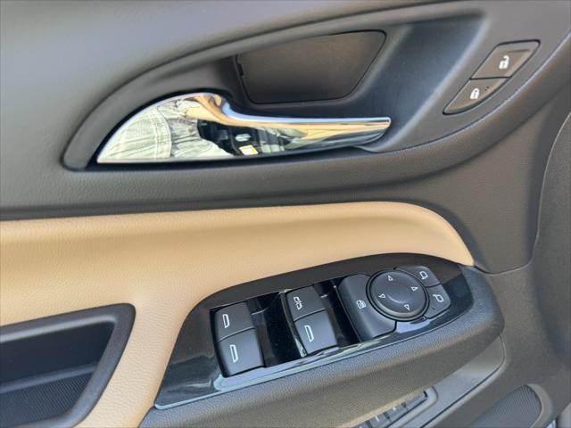 Photo of 2022 Mosaic Black Metallic Chevrolet Equinox