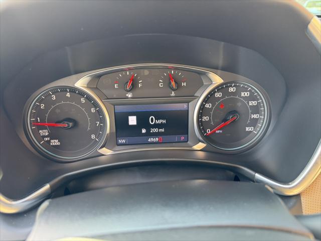 Photo of 2022 Mosaic Black Metallic Chevrolet Equinox