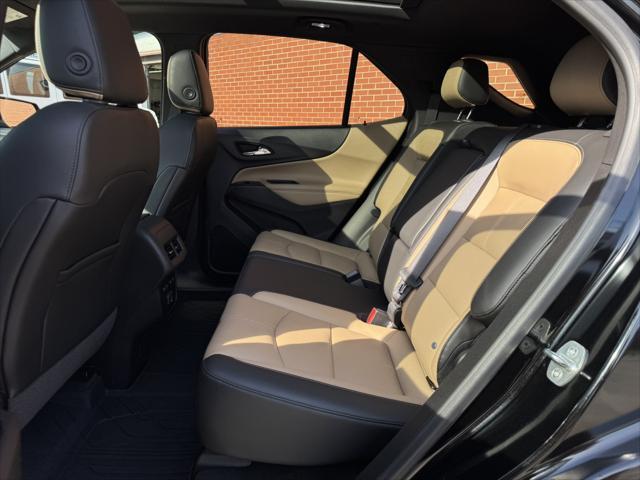 Photo of 2022 Mosaic Black Metallic Chevrolet Equinox