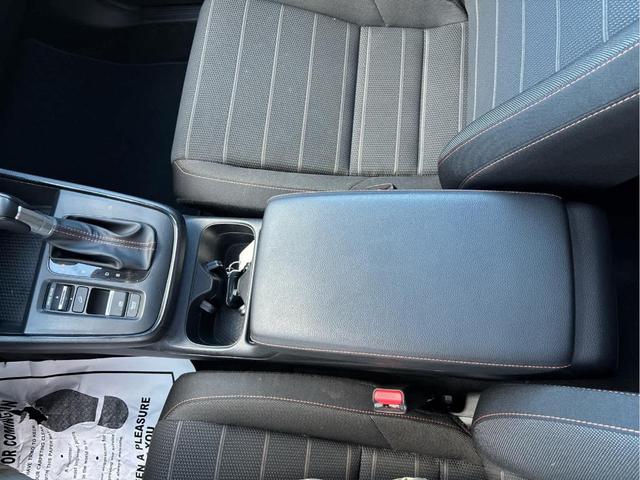 Photo of 2024 Crystal Black Pearl Honda CR-V Hybrid