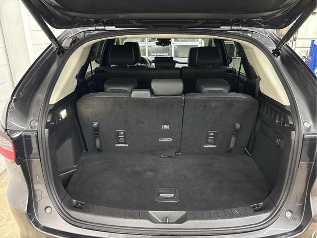 Photo of 2024 Machine Gray Metallic Mazda CX-90