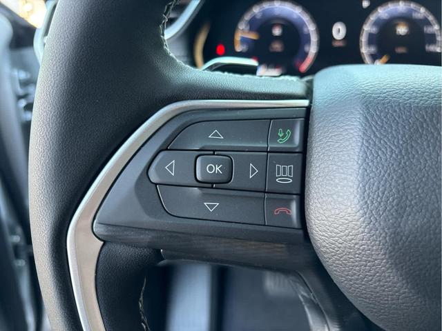 Photo of 2025 Silver Zynith Jeep Grand Cherokee L