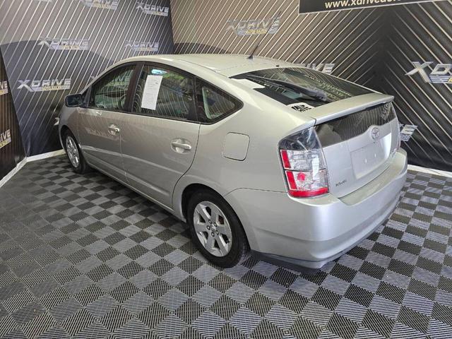 Photo of 2005 Millennium Silver Metallic Toyota Prius