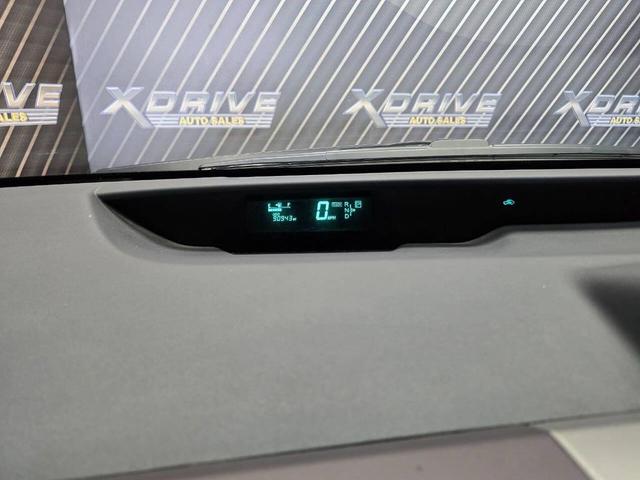 Photo of 2005 Millennium Silver Metallic Toyota Prius
