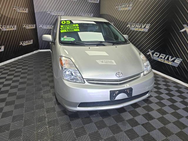 Photo of 2005 Millennium Silver Metallic Toyota Prius