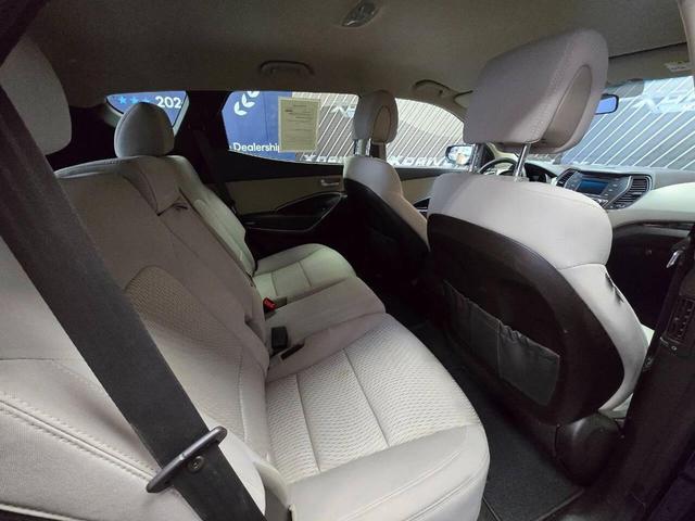 Photo of 2017 Blue Hyundai Santa Fe Sport