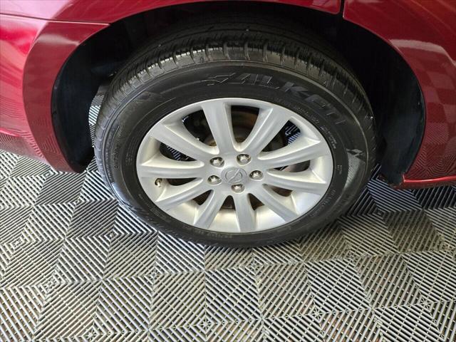 Photo of 2011 Deep Cherry Red Crystal Pearlcoat Chrysler 200