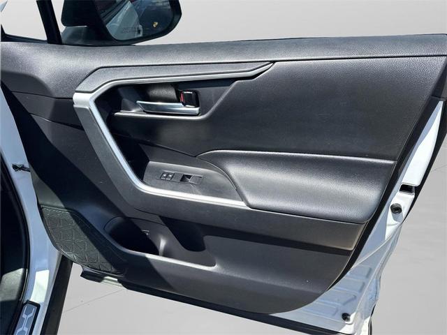 Photo of 2021 -Select- Toyota RAV4
