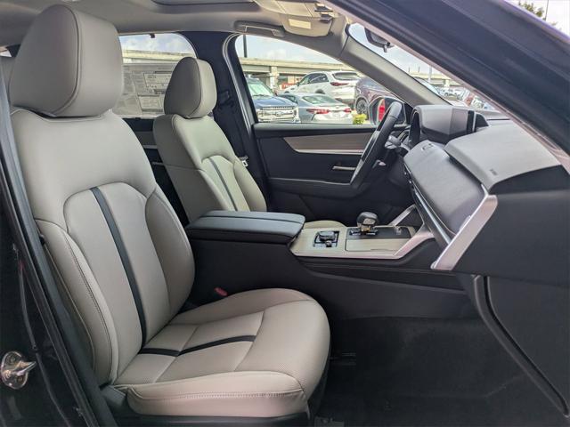 Photo of 2025 Deep Crystal Blue Mica Mazda CX-90