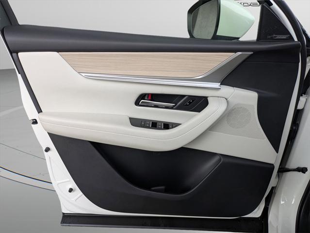 Photo of 2025 Rhodium White Premium Mazda CX-90