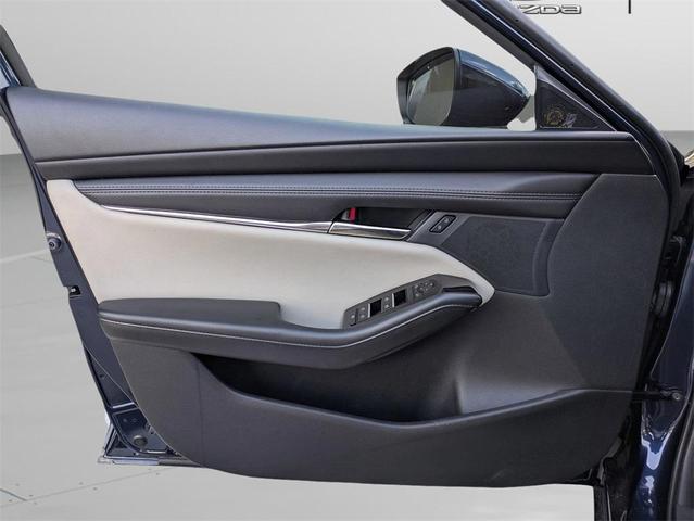 Photo of 2025 Deep Crystal Blue Mica Mazda Mazda3