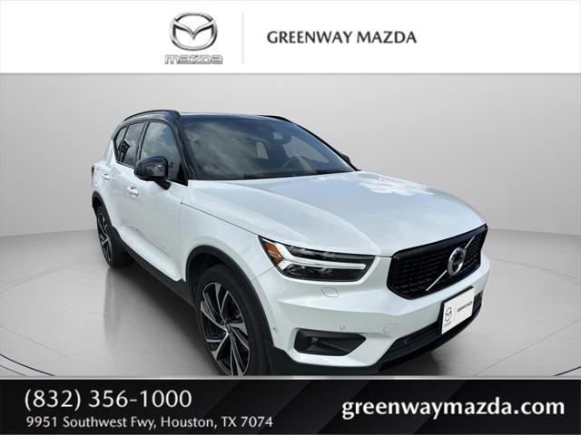 2022 Volvo XC40