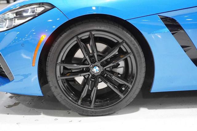 Photo of 2022 Misano Blue Metallic BMW Z4